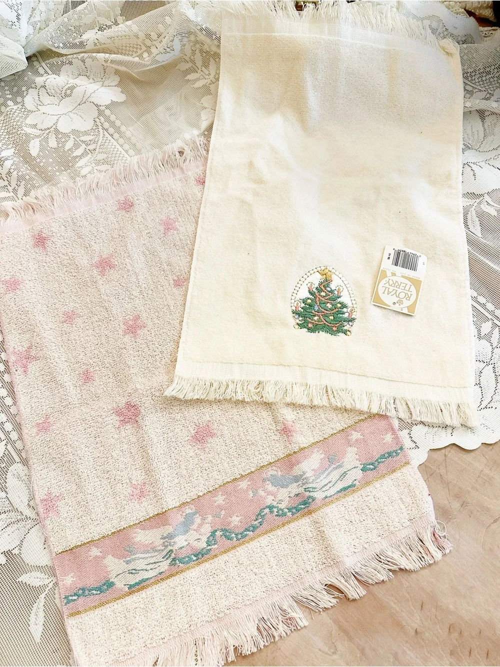 Lot of 2 NWT Pink & Cream Decorative Holiday Hand Towels